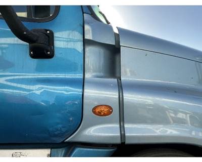 Freightliner Cascadia 125 Cowl for a Freightliner CASCADIA