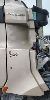 Freightliner Cascadia 126 Right Cowl