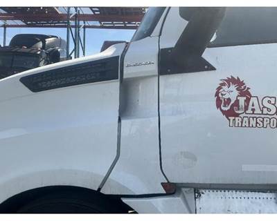 Freightliner Cascadia 126 Left Cowl for a Freightliner CASCADIA