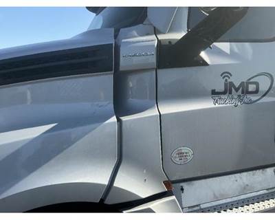 Freightliner Cascadia 126 Left Cowl for a Freightliner CASCADIA