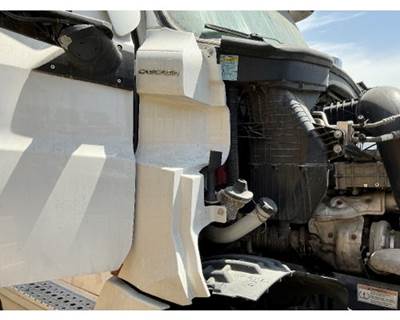 Freightliner Cascadia 126 Cowl for a Freightliner CASCADIA