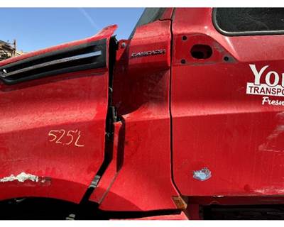 Freightliner Cascadia 126 Cowl for a Freightliner CASCADIA