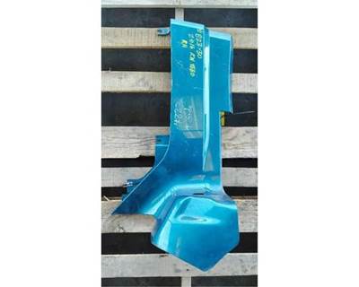 Kenworth T680 Right Cowl