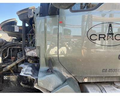 Kenworth T680 Cowl