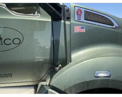 Kenworth T680 Cowl