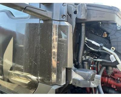 Kenworth T680 Cowl