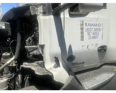 Kenworth T680 Cowl