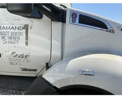Kenworth T680 Cowl