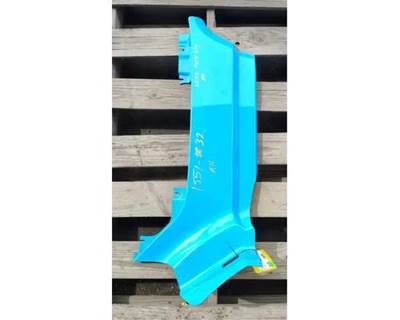 Peterbilt 579 Right Cowl