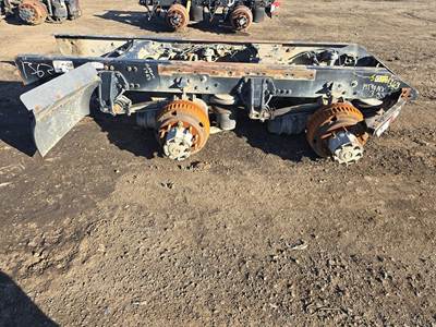 Kenworth AG-400L Tandem Axle Cutoff for a Kenworth T800