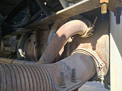 Caterpillar C15 DPF Assembly for a Peterbilt 386