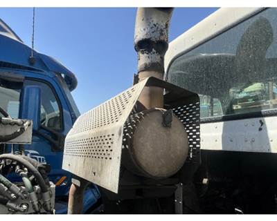 Cummins ISL DPF Assembly for a Peterbilt 320