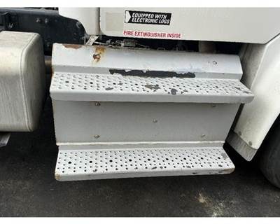 Cummins ISL9 DPF Assembly for a Freightliner M2 106
