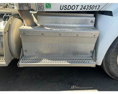 Cummins ISX15 Right DPF Assembly for a Peterbilt 367