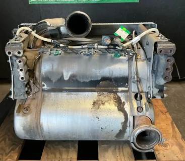 Detroit DD13 DPF Assembly for a Freightliner Cascadia 113