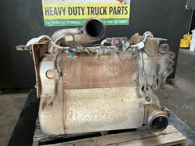 Detroit DD13 DPF Assembly for a Freightliner Cascadia 113