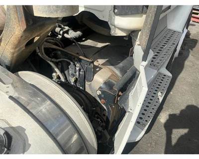Detroit DD13 DPF Assembly for a Freightliner CASCADIA