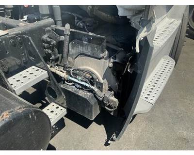 Detroit DD13 Right DPF Assembly for a Freightliner CASCADIA