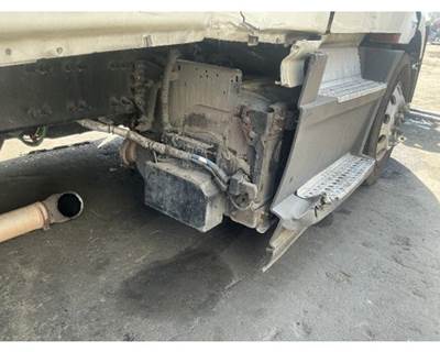 Detroit DD13 DPF Assembly for a Freightliner CASCADIA