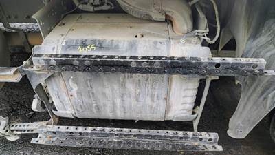 Detroit DD15 DPF Assembly for a Freightliner Cascadia 126