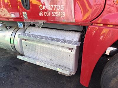 Detroit DPF Assembly for a Freightliner CASCADIA