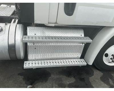 Detroit DPF Assembly for a Freightliner CASCADIA