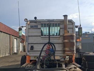 International 9400i DPF Assembly