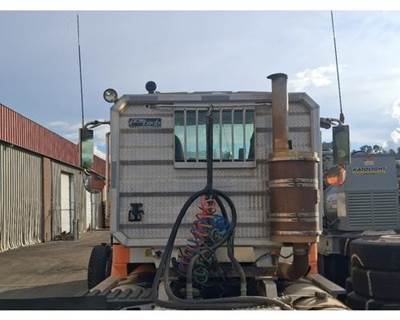 International 9400i DPF Assembly