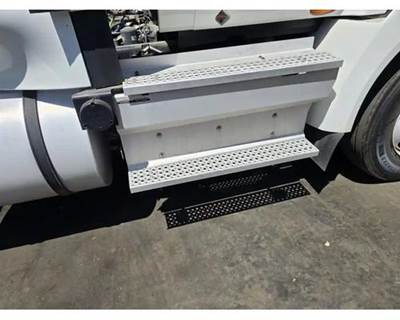 International A26 DPF Assembly for a International RH613