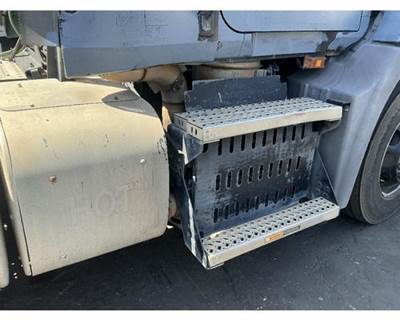 Mack MP7 DPF Assembly for a Mack CXU612