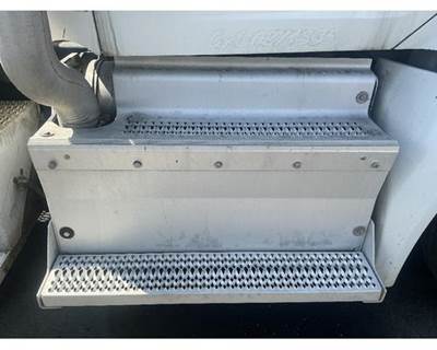 Paccar 579 DPF Assembly for a Peterbilt 579