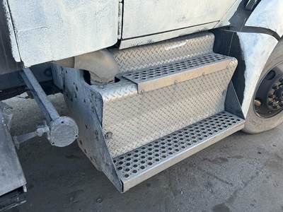 Paccar MX-13 DPF Assembly for a Kenworth T680