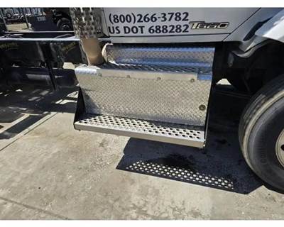 Paccar MX-13 DPF Assembly for a Kenworth T880