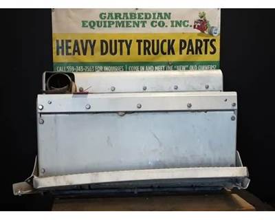 Peterbilt DPF Assembly for a Peterbilt 384