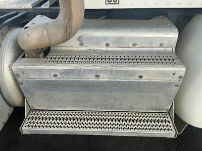 Paccar MX-13-EPA10 Right DPF Assembly for a Peterbilt 384