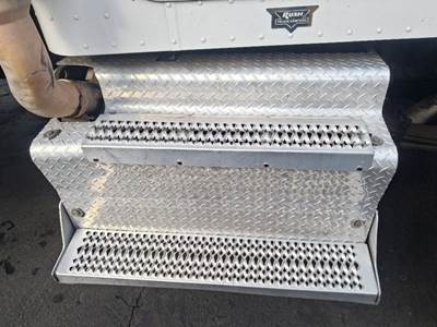 Paccar PX-9 DPF Assembly for a Peterbilt 348