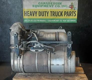 Peterbilt 587 DPF Assembly