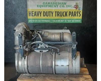Peterbilt 587 DPF Assembly