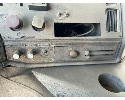 1995 Freightliner FL Cabover Temperature Control Center Dash Panel