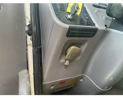 Used 2013 Peterbilt 384 Scanner Location Dash Panel