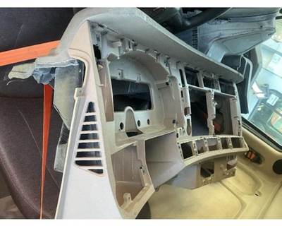 Kenworth T680 Dashboard Assembly