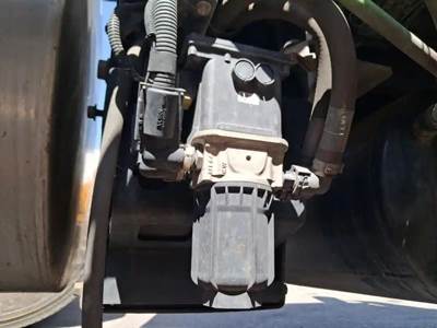 International RH613 DEF Pump