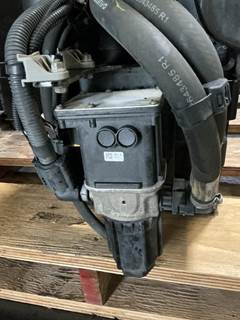 International RH613 DEF Pump