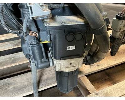 International RH613 DEF Pump