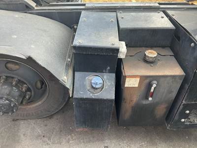 Capacity TJ5000 DEF Tank for a Capacity Of Texas TJ5000