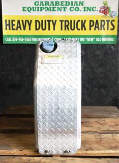 Freightliner Cascadia 113 DEF Tank