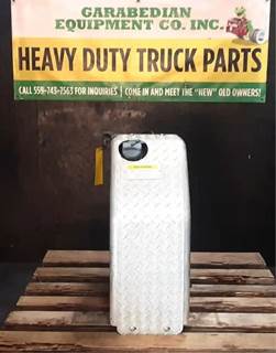 Freightliner Cascadia 113 DEF Tank