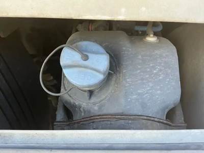 Freightliner Cascadia 113 DEF Tank