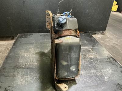 Freightliner Cascadia 113 DEF Tank