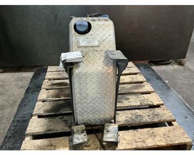 Freightliner Cascadia 113 DEF Tank